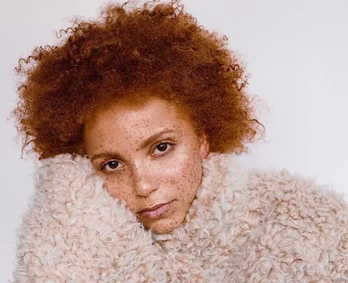 Coral Kwayie — True Autumn