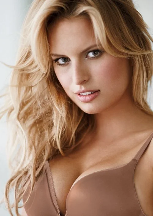 Karolina Kurkova — Light Spring