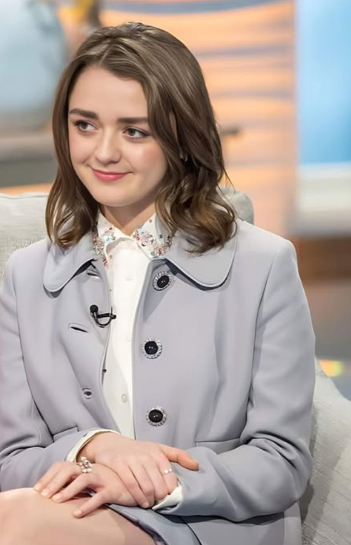Maisie Williams — Soft Summer
