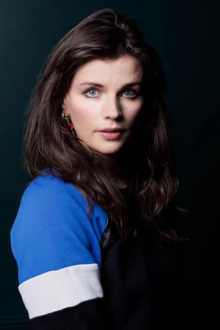 Aisling Bea — True Winter