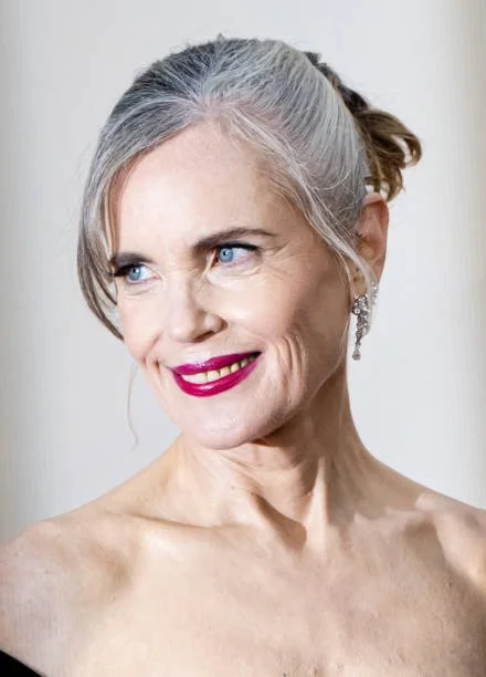 Elizabeth McGovern — True Winter