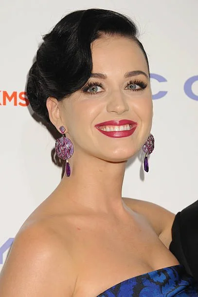 Katy Perry — True Winter