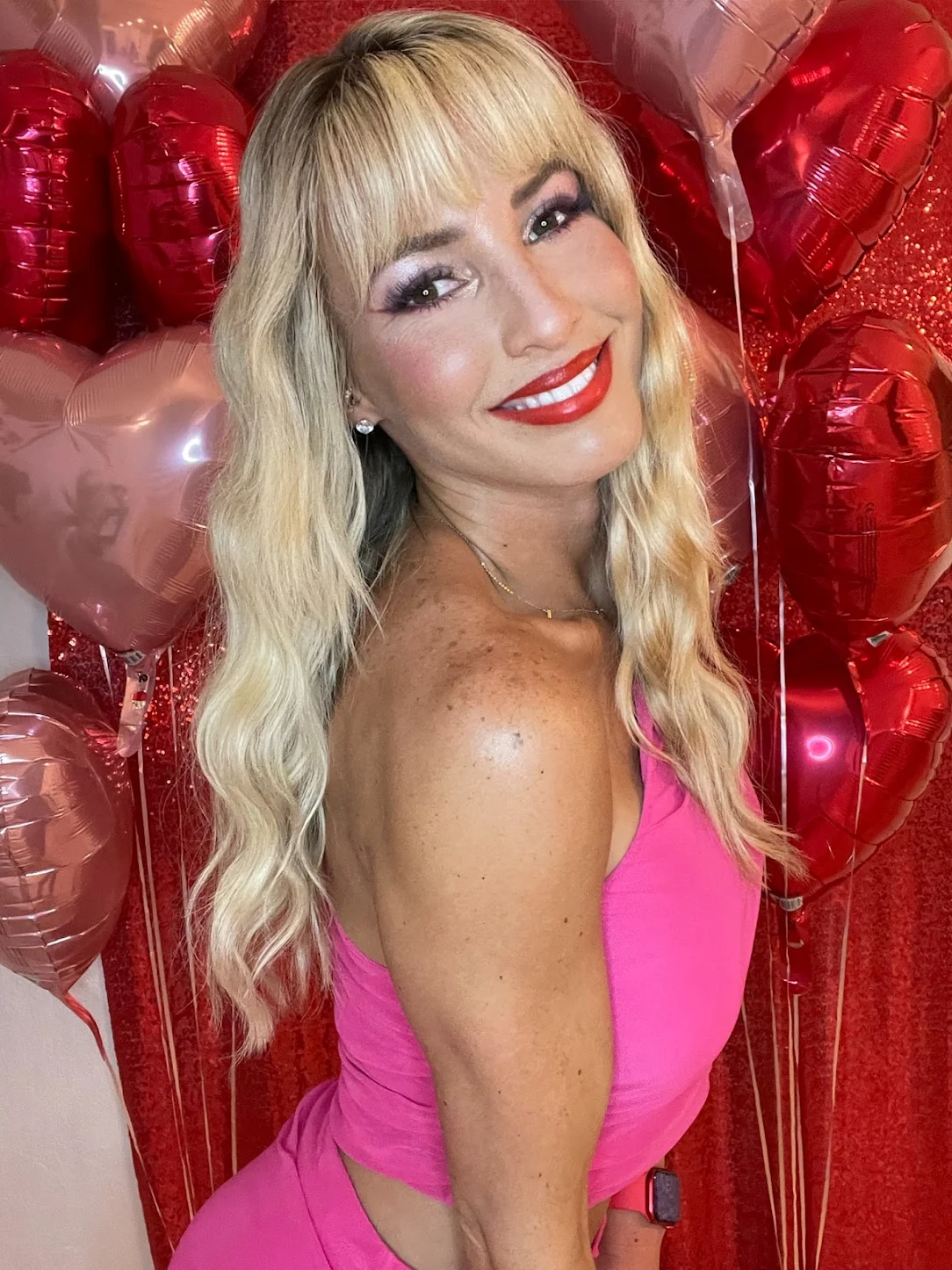 Amanda Mawer before her Soft Autumn color analysis transformation