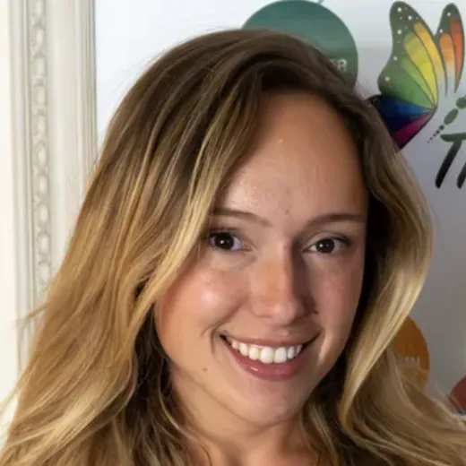 Paige McPartland, The Color Girl — Miami Beach Color Analyst